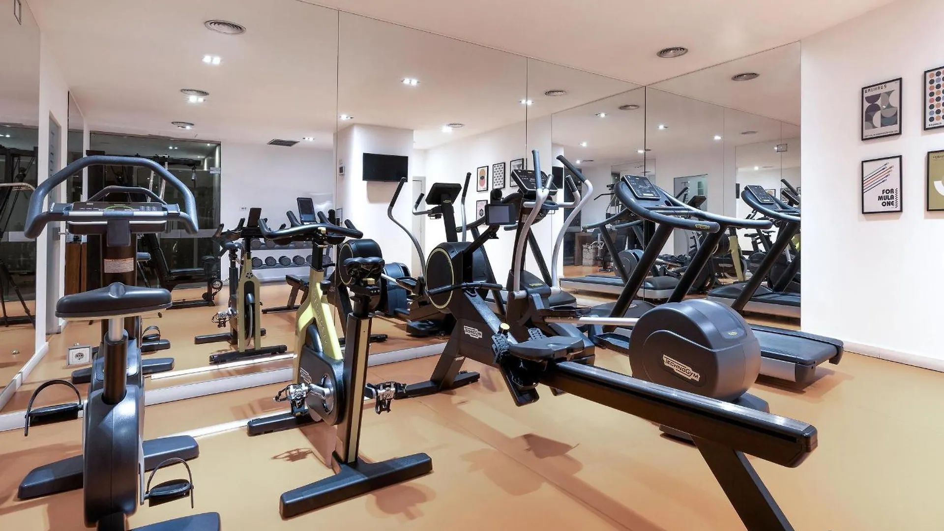 Hotel Barcelona Condal Mar Affiliated By Melia Испания