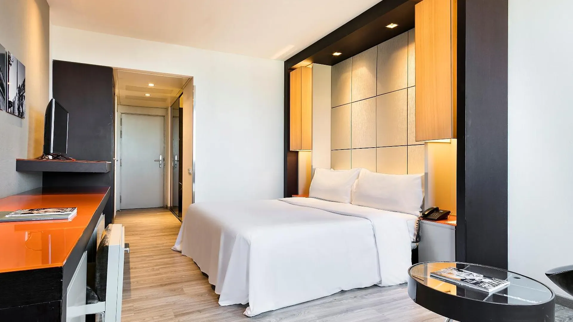 Hotel Barcelona Condal Mar Affiliated By Melia 4*,  Hiszpania
